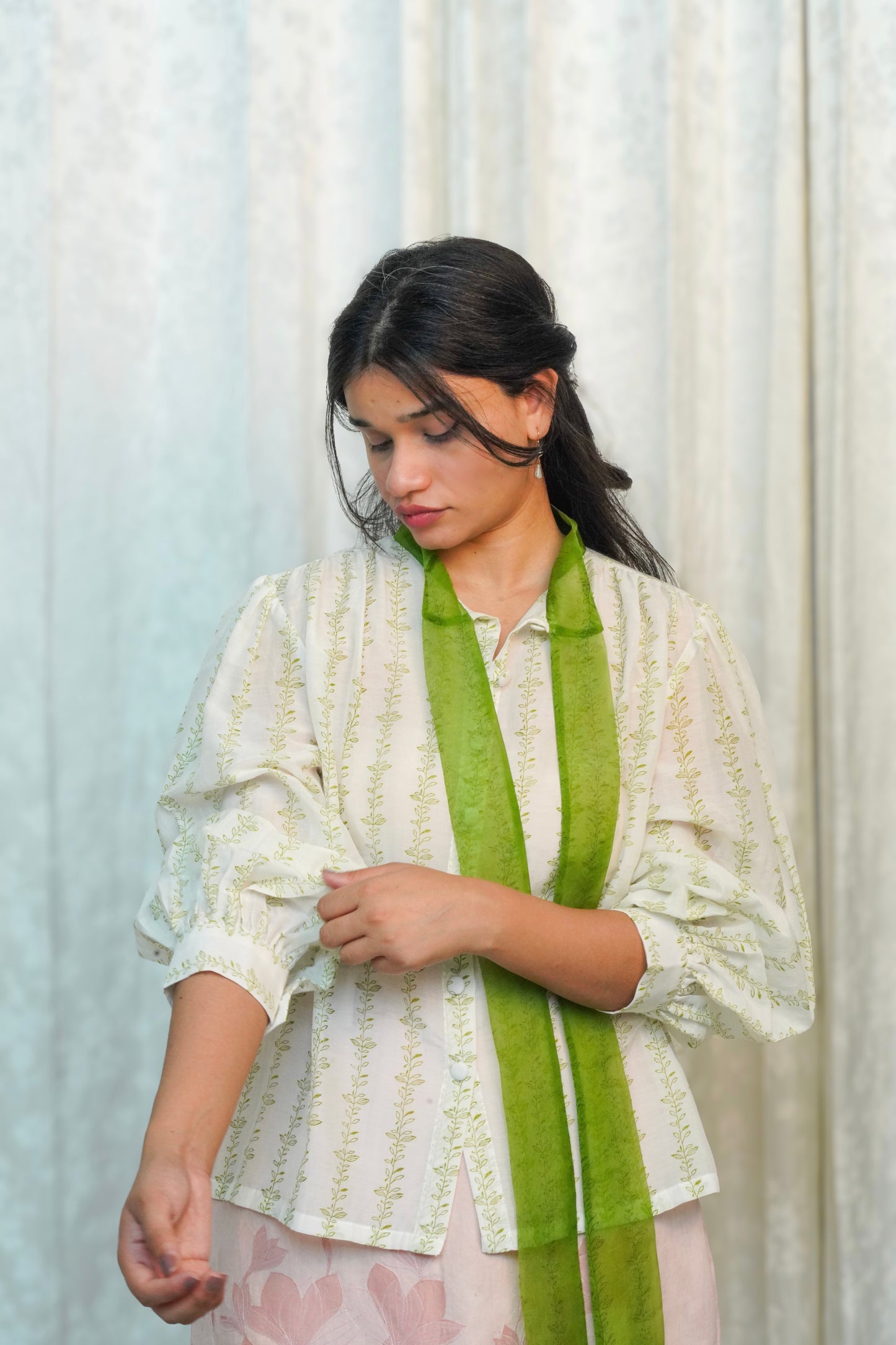 Ivory Mist Vine Top