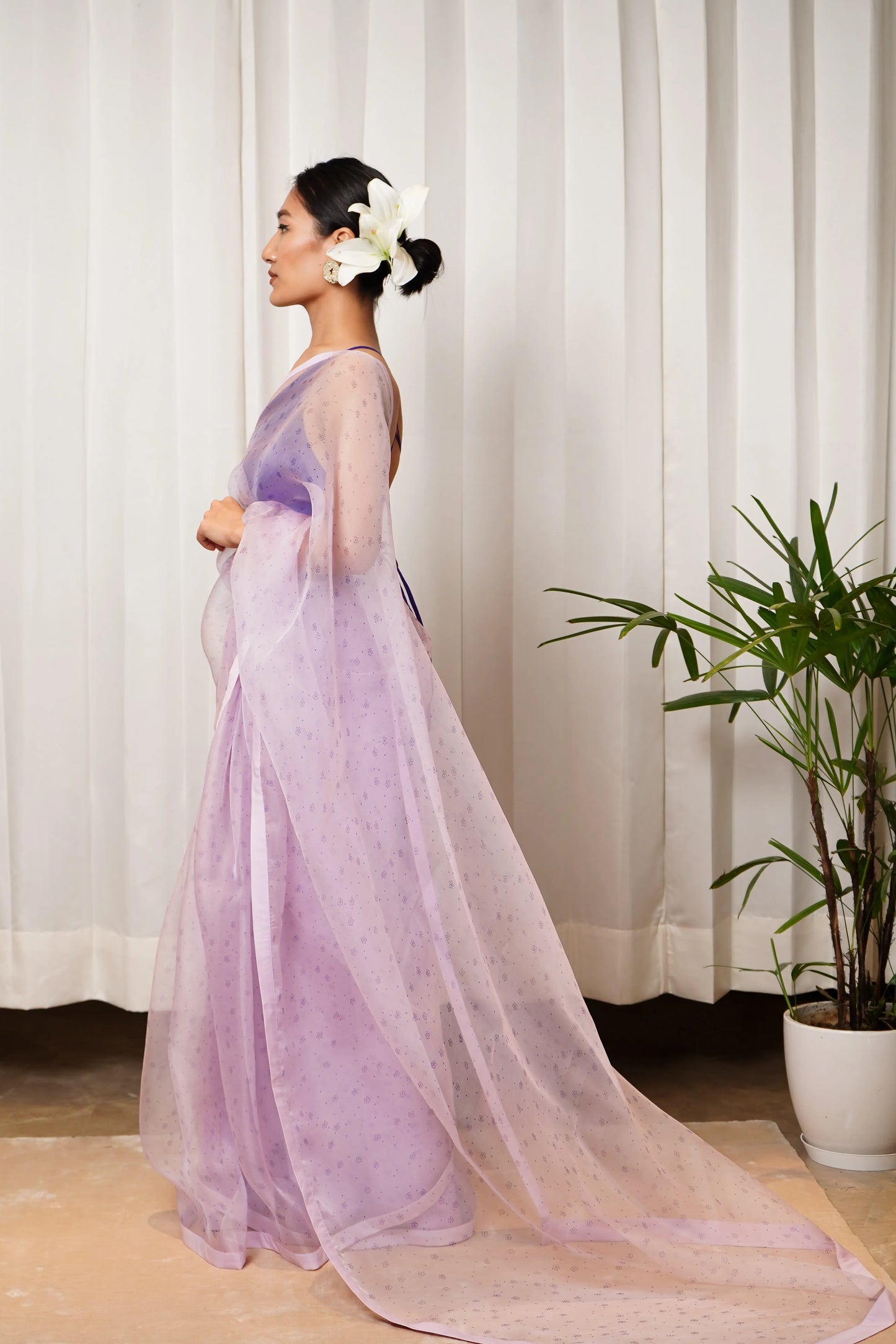 Bed of flower Sari